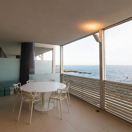 Atlantide - Luxury & Seafront Design House Apartment *