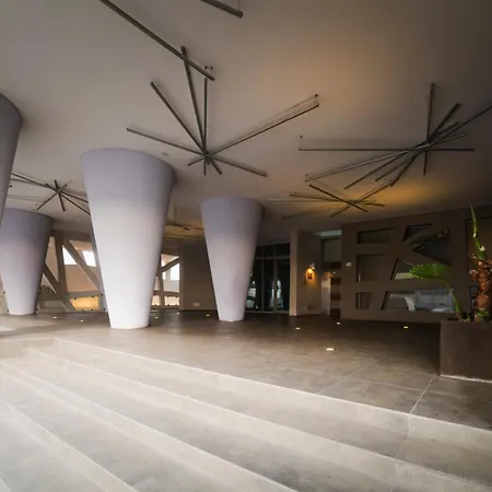 Atlantide - Luxury & Seafront Design House Apartment *